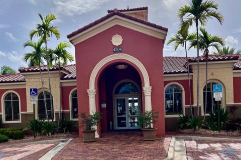Condo in Miramar, Florida, 3 bedrooms  № 1895771 - photo 9