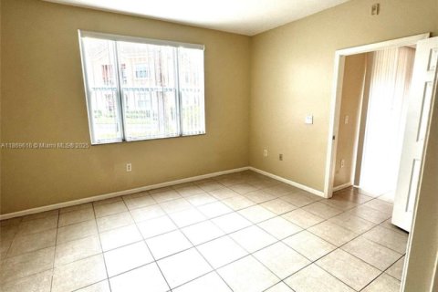 Condo in Miramar, Florida, 3 bedrooms  № 1895771 - photo 22