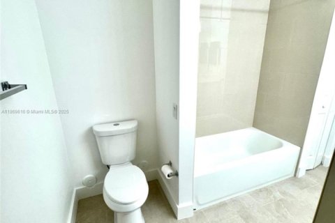 Condo in Miramar, Florida, 3 bedrooms  № 1895771 - photo 3