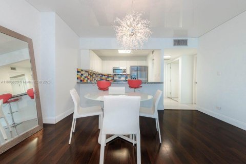 Copropriété à louer à Miami Beach, Floride: 1 chambre, 81.75 m2 № 1668990 - photo 11