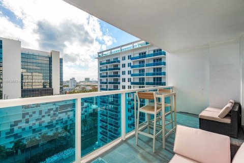 Copropriété à louer à Miami Beach, Floride: 1 chambre, 81.75 m2 № 1668990 - photo 2
