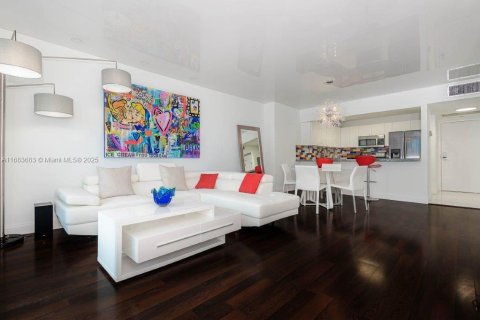 Copropriété à louer à Miami Beach, Floride: 1 chambre, 81.75 m2 № 1668990 - photo 7