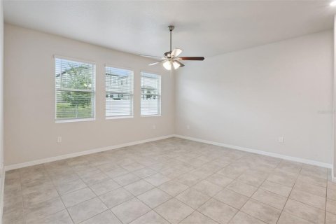 House in Clermont, Florida 3 bedrooms, 214.05 sq.m. № 2237648 - photo 18
