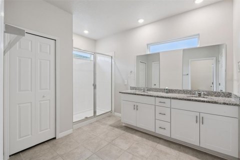 House in Clermont, Florida 3 bedrooms, 214.05 sq.m. № 2237648 - photo 23