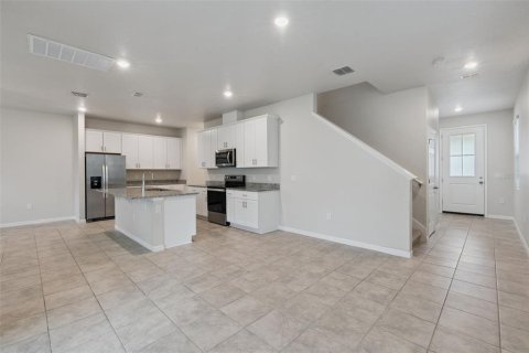 House in Clermont, Florida 3 bedrooms, 214.05 sq.m. № 2237648 - photo 5