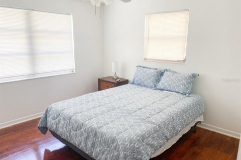Commercial property in Largo, Florida 4 bedrooms, 133.78 sq.m. № 2383313 - photo 7