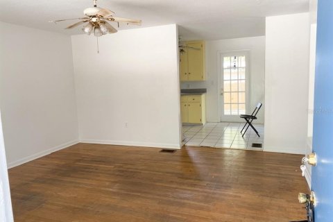 Commercial property in Largo, Florida 4 bedrooms, 133.78 sq.m. № 2383313 - photo 10