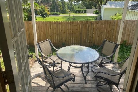 Commercial property in Largo, Florida 4 bedrooms, 133.78 sq.m. № 2383313 - photo 9
