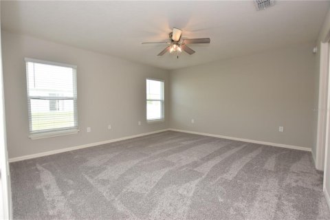 House in Auburndale, Florida 3 bedrooms, 137.4 sq.m. № 2167171 - photo 23