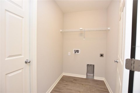 House in Auburndale, Florida 3 bedrooms, 137.4 sq.m. № 2167171 - photo 28