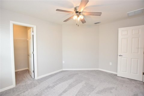 House in Auburndale, Florida 3 bedrooms, 137.4 sq.m. № 2167171 - photo 19