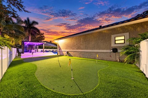 Villa ou maison à vendre à Parkland, Floride: 4 chambres, 235.88 m2 № 2399920 - photo 4
