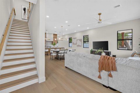 Casa en venta en Tampa, Florida, 4 dormitorios, 242.47 m2 № 2383803 - foto 25