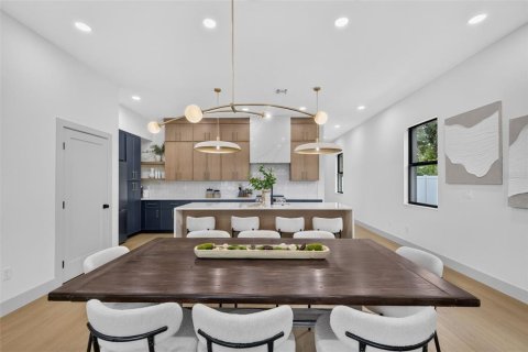 Casa en venta en Tampa, Florida, 4 dormitorios, 242.47 m2 № 2383803 - foto 10