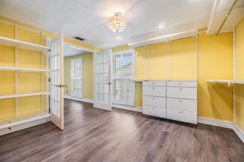 House in Tampa, Florida 4 bedrooms, 228.45 sq.m. № 1776797 - photo 19