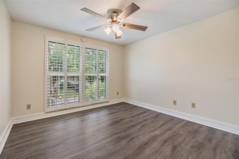 House in Tampa, Florida 4 bedrooms, 228.45 sq.m. № 1776797 - photo 21