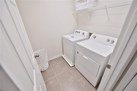Touwnhouse à vendre à Kissimmee, Floride: 3 chambres, 182.27 m2 № 2236809 - photo 20