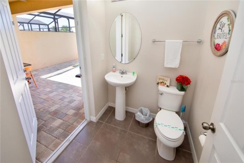 Touwnhouse à vendre à Kissimmee, Floride: 3 chambres, 182.27 m2 № 2236809 - photo 11