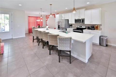 Touwnhouse à vendre à Kissimmee, Floride: 3 chambres, 182.27 m2 № 2236809 - photo 13
