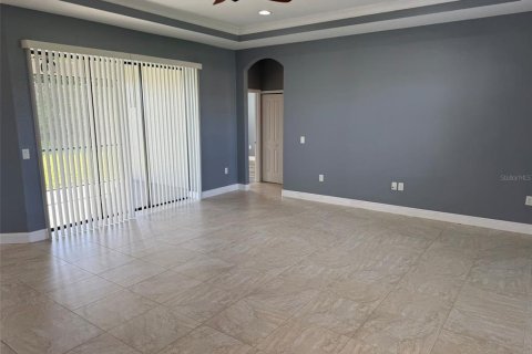 House in Rotonda, Florida 3 bedrooms, 157.47 sq.m. № 1883983 - photo 2