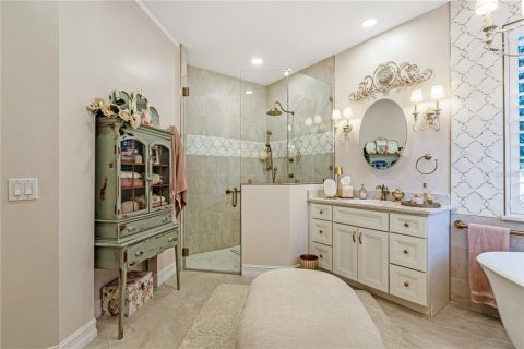 House in DeLand, Florida 4 bedrooms, 286.6 sq.m. № 1908319 - photo 14