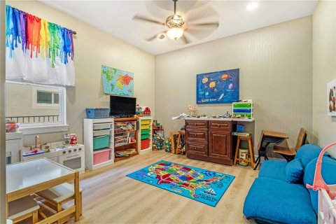 House in DeLand, Florida 4 bedrooms, 286.6 sq.m. № 1908319 - photo 24