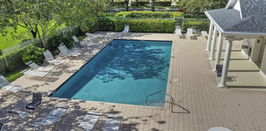 House in Jupiter, Florida 3 bedrooms, 186.55 sq.m. № 1097955