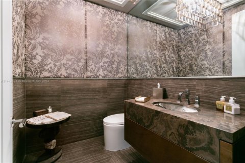 Condo in Bal Harbour, Florida, 3 bedrooms  № 1752495 - photo 12