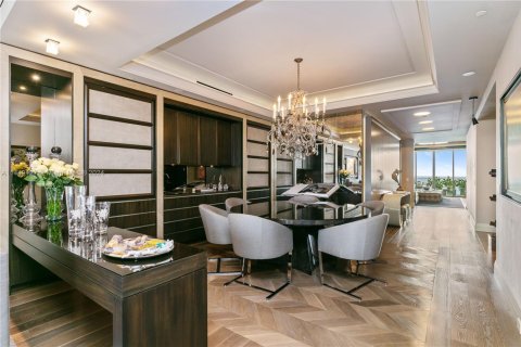 Condo in Bal Harbour, Florida, 3 bedrooms  № 1752495 - photo 1