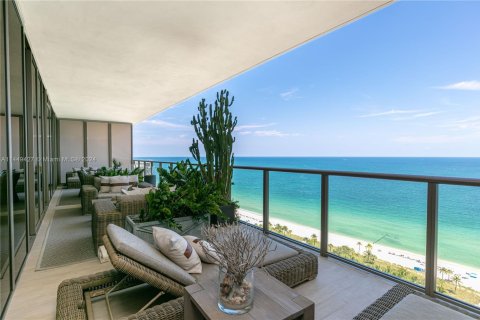 Condo in Bal Harbour, Florida, 3 bedrooms  № 1752495 - photo 26