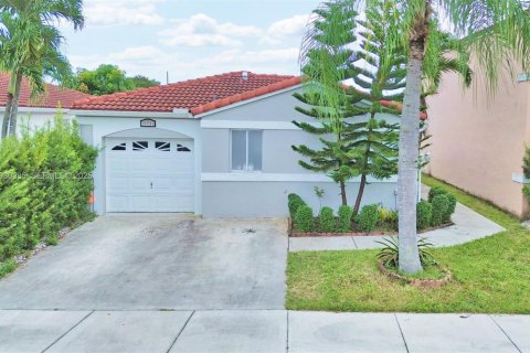 Villa ou maison à vendre à Miami, Floride: 3 chambres, 130.62 m2 № 1989185 - photo 5