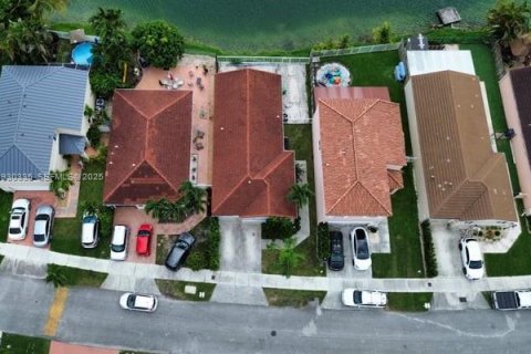 Villa ou maison à vendre à Miami, Floride: 3 chambres, 130.62 m2 № 1989185 - photo 8