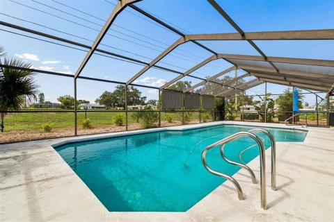 House in Sun City Center, Florida 2 bedrooms, 121.52 sq.m. № 2157596 - photo 29