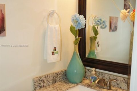 Touwnhouse à vendre à Pembroke Pines, Floride: 3 chambres, 151.9 m2 № 1739992 - photo 15