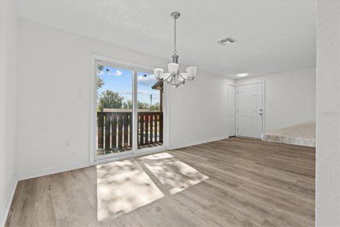 Condo in Orlando, Florida, 2 bedrooms  № 2097777 - photo 12