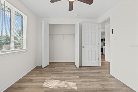 Condo in Orlando, Florida, 2 bedrooms  № 2097777 - photo 16