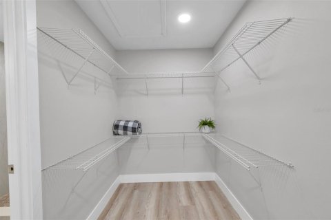 House in Palm Harbor, Florida 3 bedrooms, 131.74 sq.m. № 1828594 - photo 30
