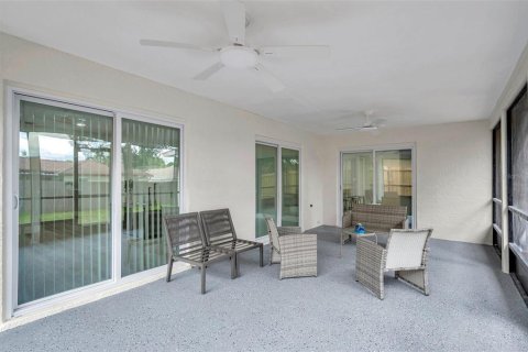 House in Palm Harbor, Florida 3 bedrooms, 131.74 sq.m. № 1828594 - photo 23