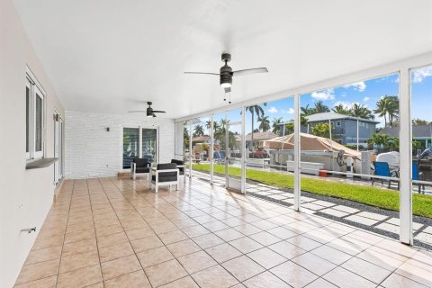 Casa en venta en Pompano Beach, Florida, 3 dormitorios, 159.51 m2 № 2385510 - foto 25