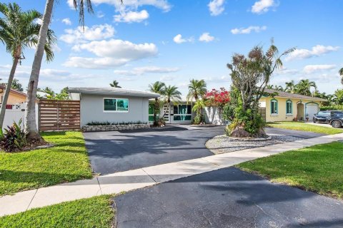 Casa en venta en Pompano Beach, Florida, 3 dormitorios, 159.51 m2 № 2385510 - foto 3