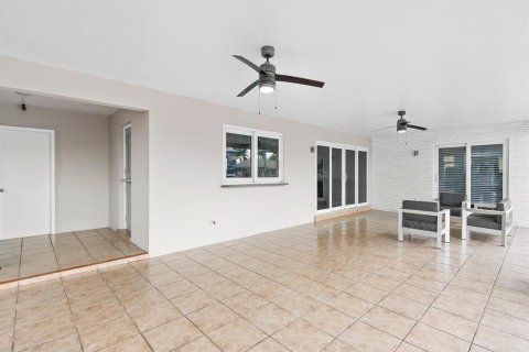 Casa en venta en Pompano Beach, Florida, 3 dormitorios, 159.51 m2 № 2385510 - foto 24