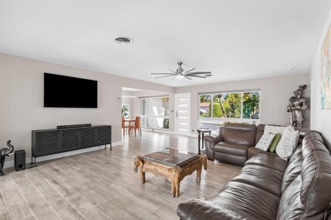 Casa en venta en Pompano Beach, Florida, 3 dormitorios, 159.51 m2 № 2385510 - foto 7