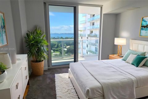 Condominio en venta en Miami, Florida, 1 dormitorio, 67.82 m2 № 1973142 - foto 18