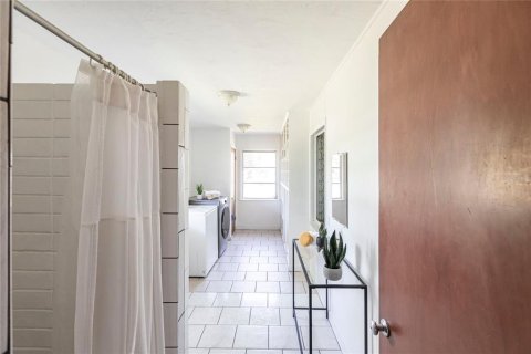 Villa ou maison à vendre à Sarasota, Floride: 2 chambres, 131.92 m2 № 1879561 - photo 28