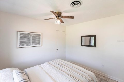 Villa ou maison à vendre à Sarasota, Floride: 2 chambres, 131.92 m2 № 1879561 - photo 19