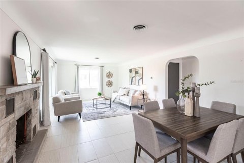 Villa ou maison à vendre à Sarasota, Floride: 2 chambres, 131.92 m2 № 1879561 - photo 5