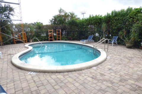 Condo in Fort Lauderdale, Florida, 1 bedroom  № 1464260 - photo 16