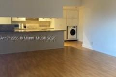 Condo in Fort Lauderdale, Florida, 1 bedroom  № 1464260 - photo 9