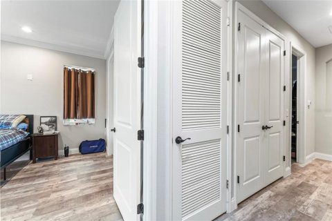 Townhouse in Tampa, Florida 4 bedrooms, 231.79 sq.m. № 1538957 - photo 18