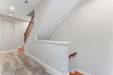 Townhouse in Tampa, Florida 4 bedrooms, 231.79 sq.m. № 1538957 - photo 17